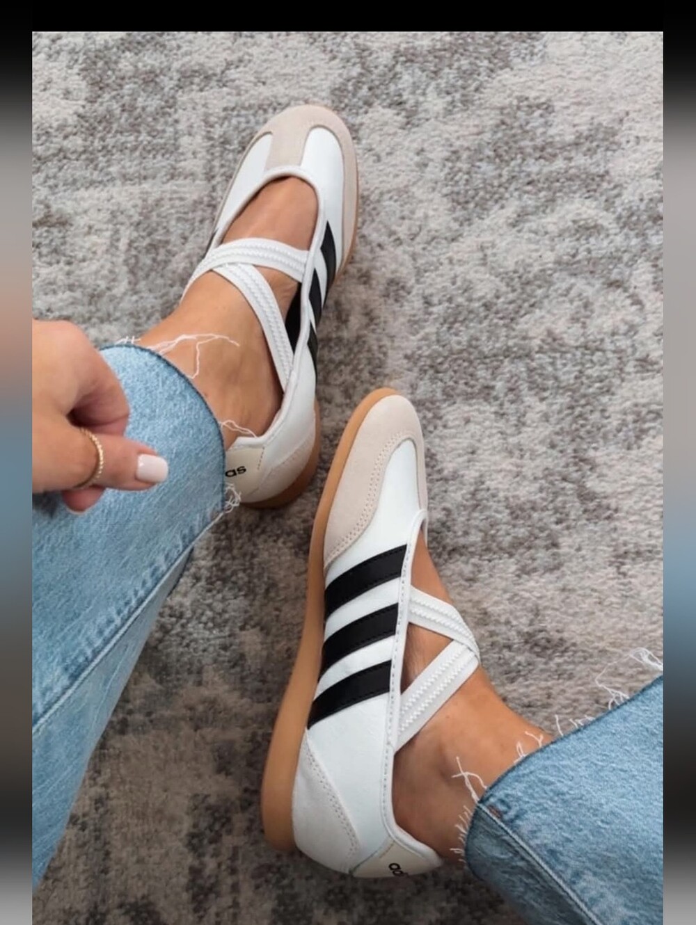 adidas Women’s Size 8 Barreda Mary Jane Sneakers